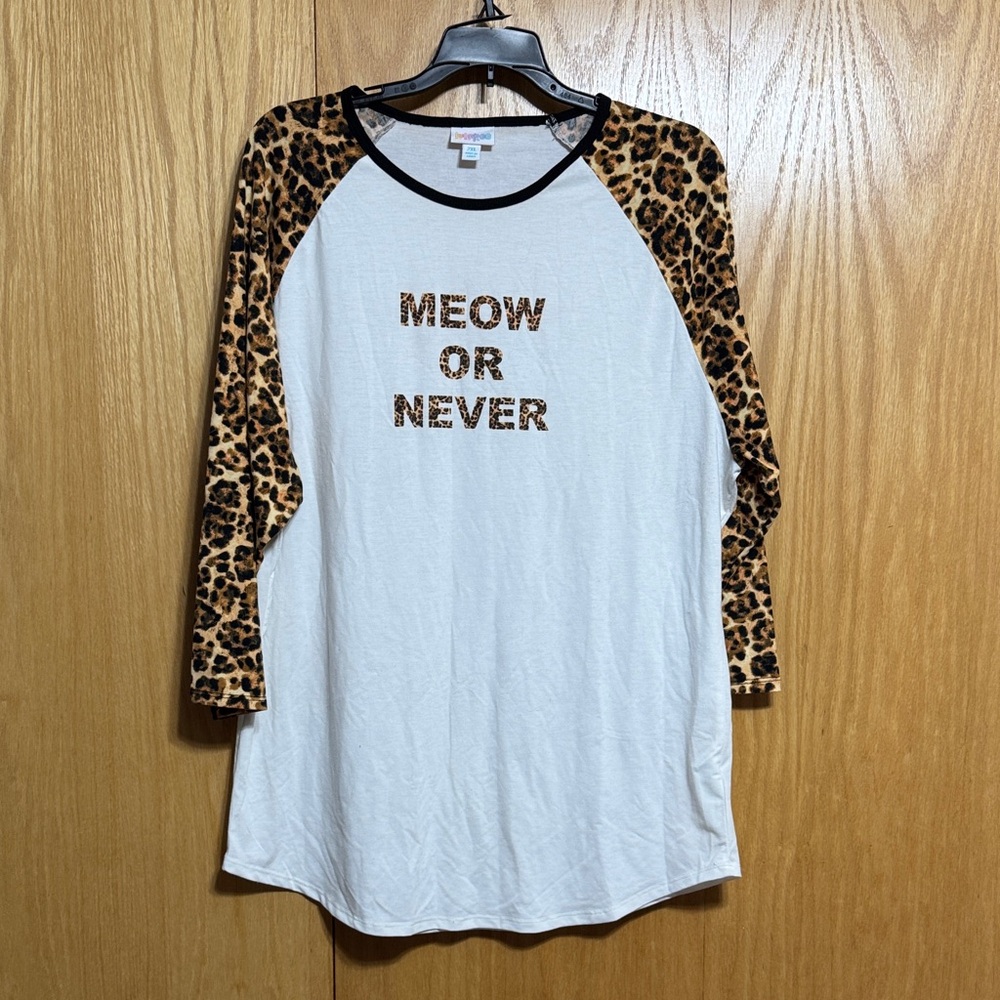 LuLaRoe Black and White Randy 3/4 sleeve Graphic T